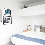 Premier Palaca Ground Floor, Walk To Reserve, Riberira D'iilas, Town Of Ribamar Appartement *