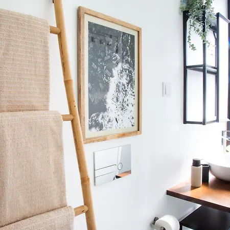 Premier Palaca - Ground Floor Only, Walk To Reserve & Town Casa de Férias *