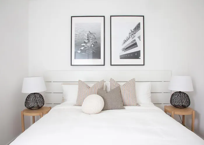 Premier Palaca - Ground Floor Only, Walk To Reserve & Town * Santo Isidoro