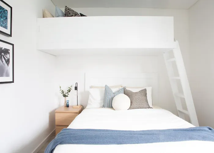 بيت للعطل Premier Palaca - Ground Floor Only, Walk To Reserve & Town Santo Isidoro